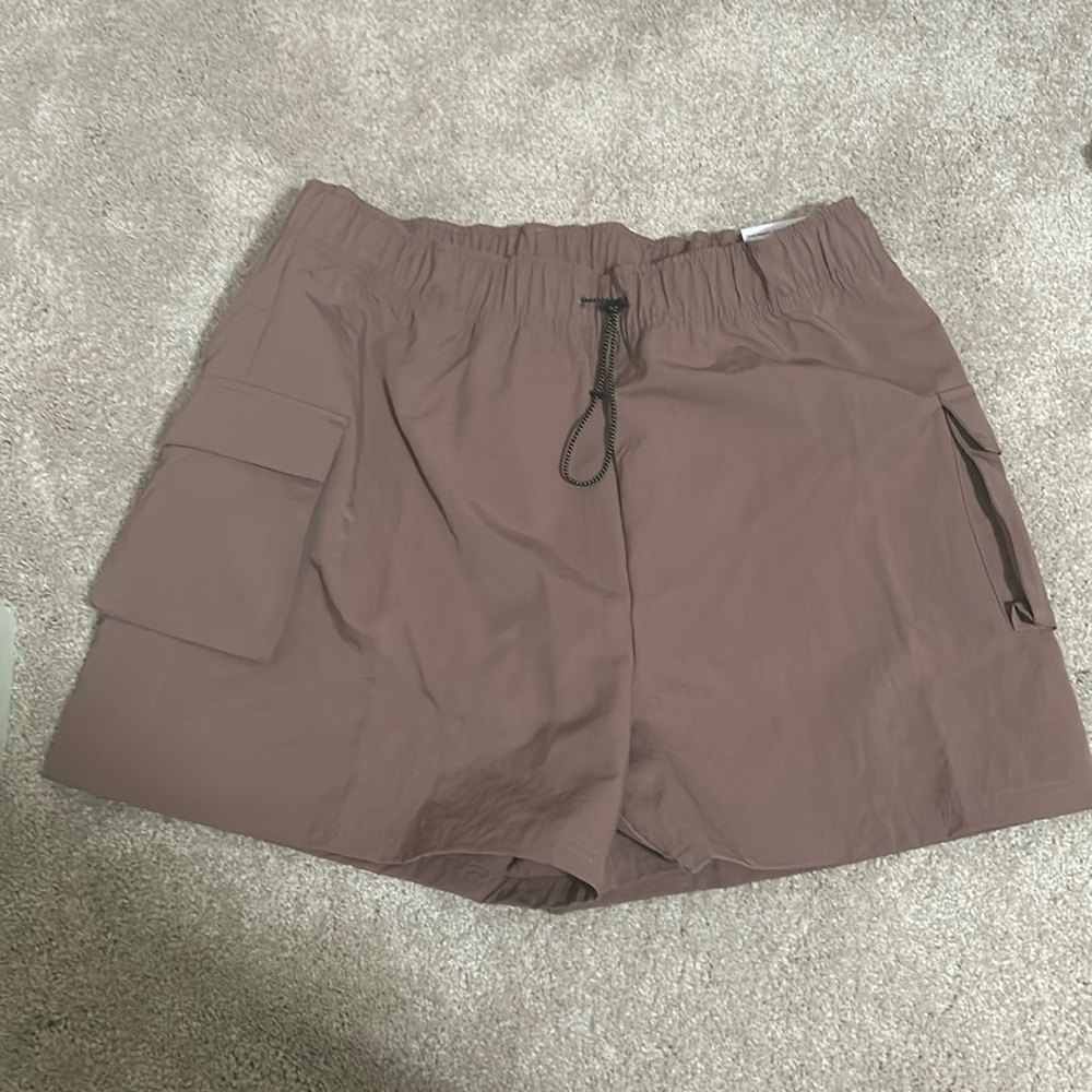 Nike Loose fit high rise shorts